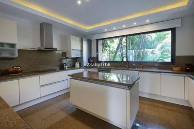 Detached Villa in Puerto Banús