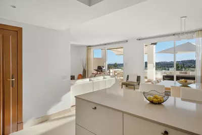 Penthouse Duplex in Nueva Andalucía