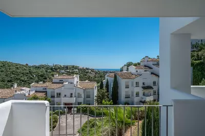 Middle Floor Apartment in Benahavís