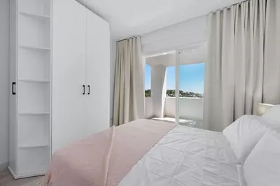 Middle Floor Apartment in Benahavís