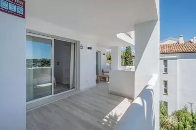 Middle Floor Apartment in Benahavís