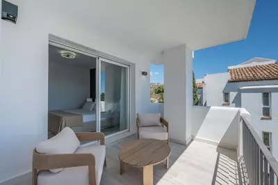 Middle Floor Apartment in Benahavís