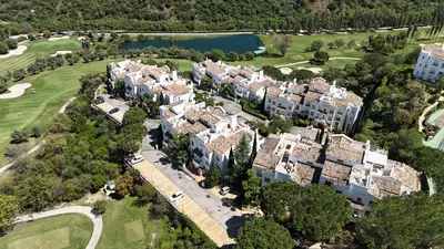 Middle Floor Apartment in Benahavís