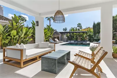 Detached Villa in Nueva Andalucía