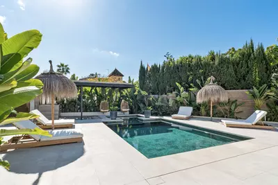 Detached Villa in Nueva Andalucía