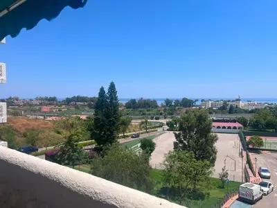 Middle Floor Apartment in Estepona