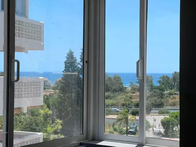 Middle Floor Apartment in Estepona