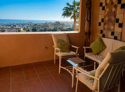 Middle Floor Apartment in Selwo