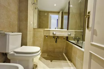 Middle Floor Apartment in Selwo