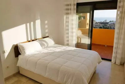Middle Floor Apartment in Selwo