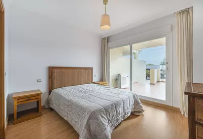 Middle Floor Apartment in El Paraiso