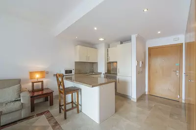 Middle Floor Apartment in El Paraiso