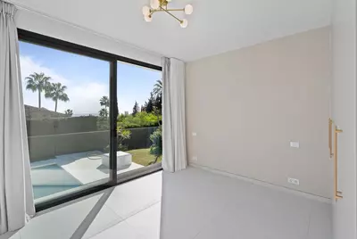 Detached Villa in Elviria