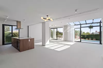 Detached Villa in Elviria