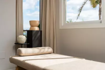 Middle Floor Apartment in Estepona