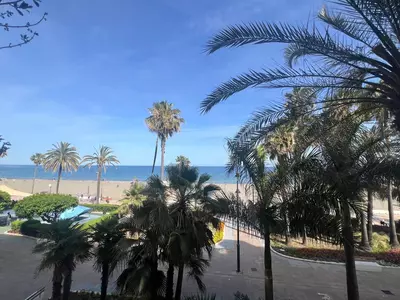 Middle Floor Apartment in Estepona