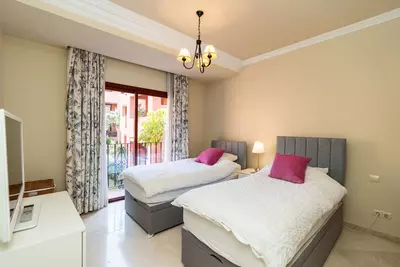 Middle Floor Apartment in Elviria