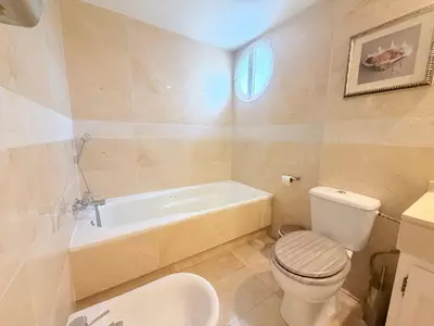 Middle Floor Apartment in Marbella
