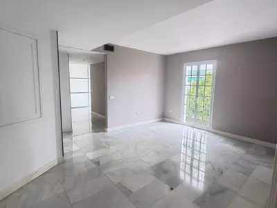 Middle Floor Apartment in Marbella