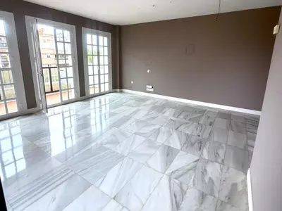 Middle Floor Apartment in Marbella