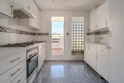 Top Floor Apartment in Selwo