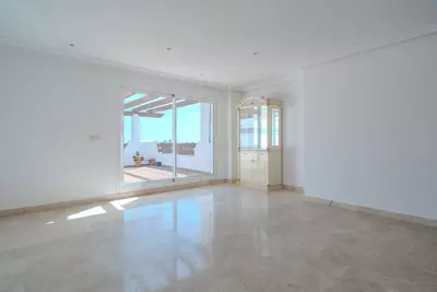 Top Floor Apartment in Selwo