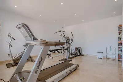 Top Floor Apartment in Selwo