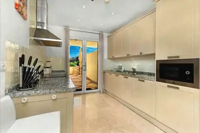 Middle Floor Apartment in Casares Playa