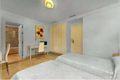 Middle Floor Apartment in Casares Playa