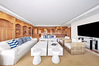 Middle Floor Apartment in Puerto Banús
