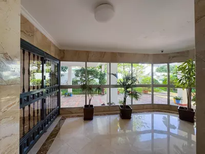 Middle Floor Apartment in Marbella