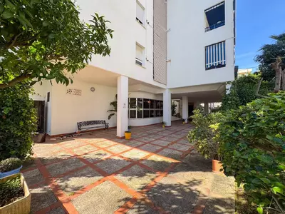 Middle Floor Apartment in Marbella