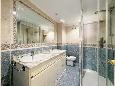 Middle Floor Apartment in Marbella