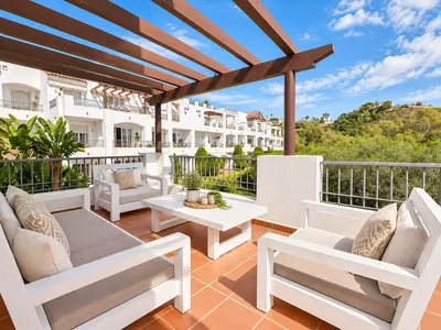 Middle Floor Apartment in Benahavís