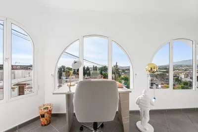Townhouse in Nueva Andalucía