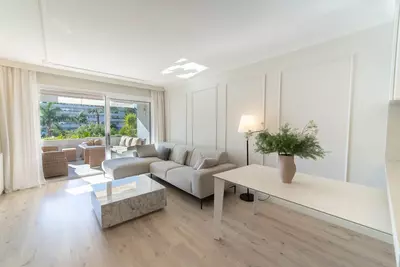 Middle Floor Apartment in Marbella
