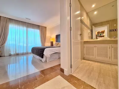 Penthouse Duplex in Nueva Andalucía