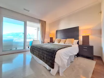 Penthouse Duplex in Nueva Andalucía