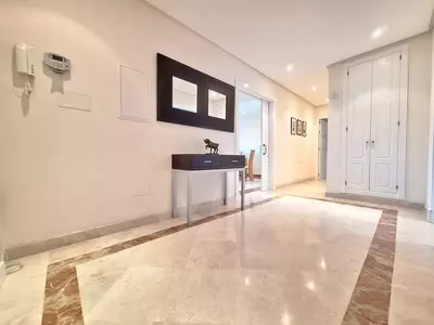 Penthouse Duplex in Nueva Andalucía