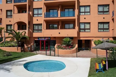 Middle Floor Apartment in Benahavís