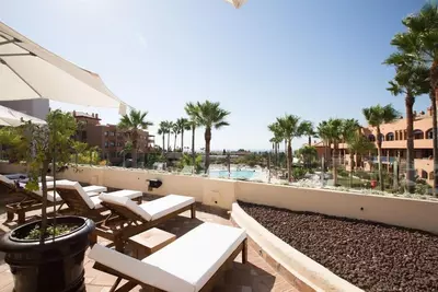 Middle Floor Apartment in Benahavís