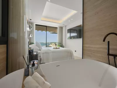 Middle Floor Apartment in Estepona