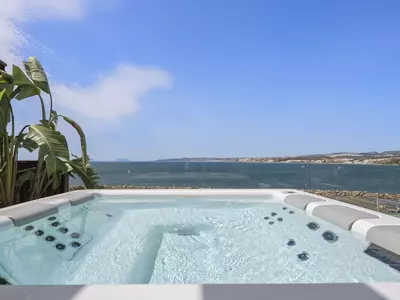 Middle Floor Apartment in Estepona