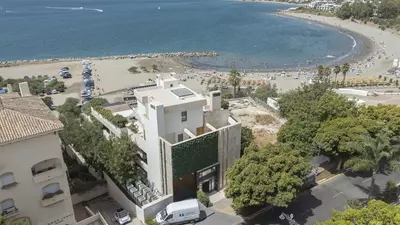 Middle Floor Apartment in Estepona