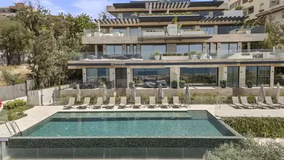Middle Floor Apartment in Estepona