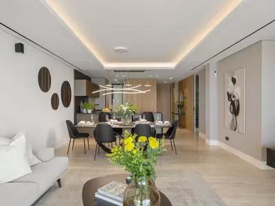 Middle Floor Apartment in Estepona