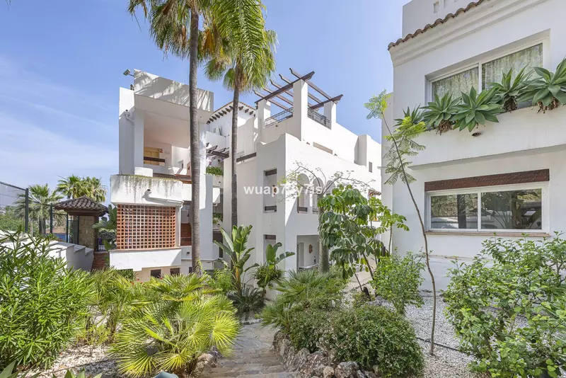 Ground Floor Apartment in Nueva Andalucía