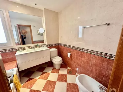 Middle Floor Apartment in Nueva Andalucía