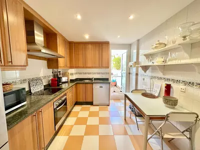Middle Floor Apartment in Nueva Andalucía