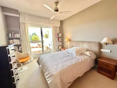 Middle Floor Apartment in Nueva Andalucía